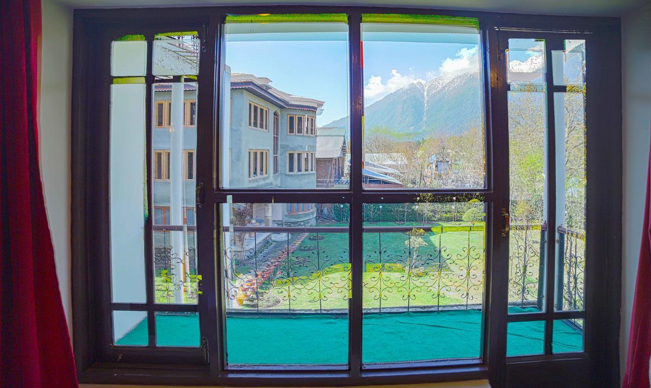 Premier Pahalgam Hotel Exterior foto